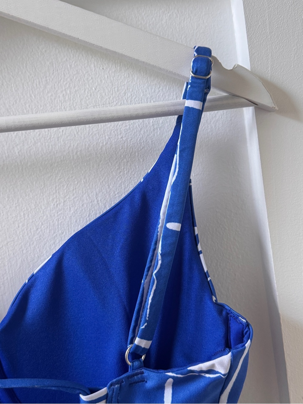Watercolors Kenny Flowers Blue White The Fontelina OnePiece underwire Swimsuit L - Picture 8 of 14